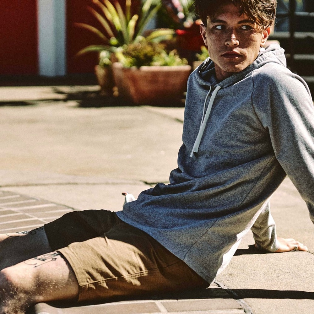 Taylor Stitch - The Heavy Bag Hoodie in Heather Grey
